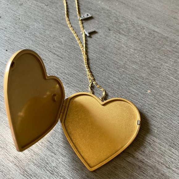 NWT Tory Burch frame gold necklace. - Picture 3 of 5